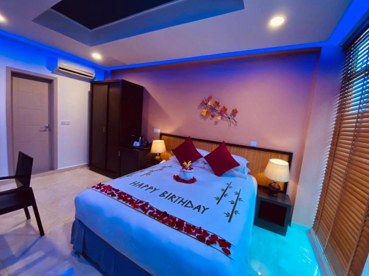 Hotel Eleven Trees Maldives Hulhumalé Exterior foto