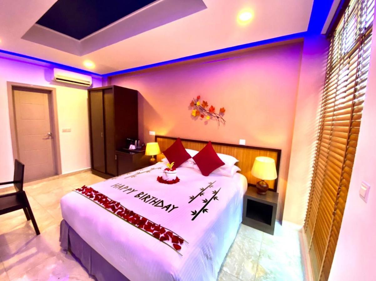 Hotel Eleven Trees Maldives Hulhumalé Exterior foto
